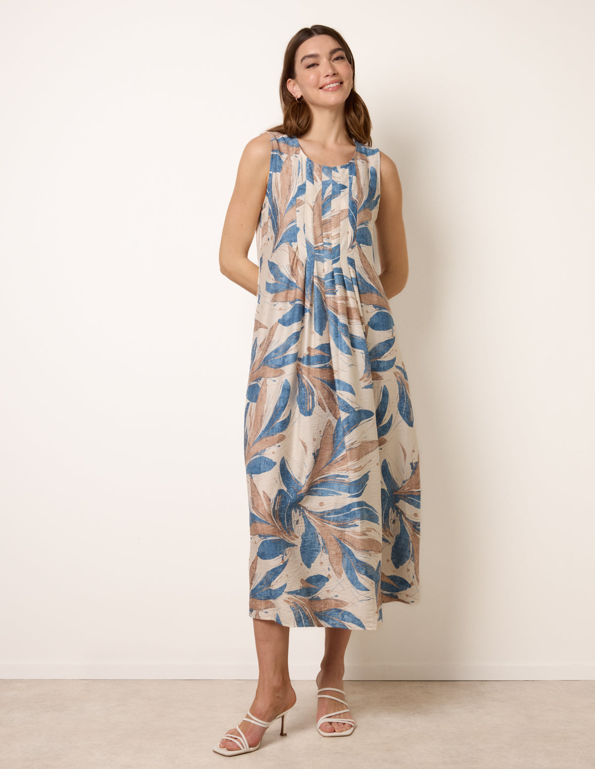 Dress With Tropical Leaf Print