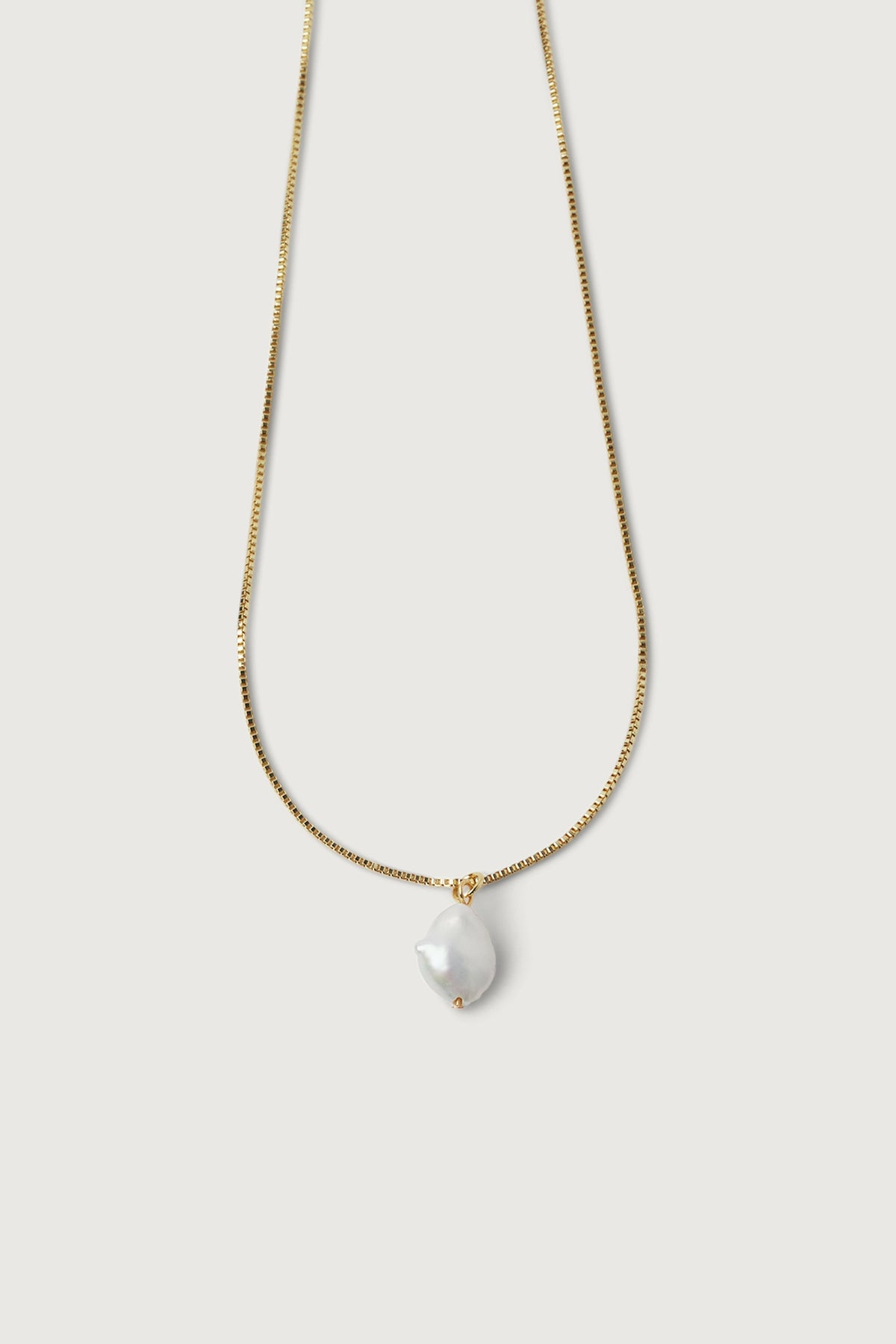 NATURAL PEARL PENDANT NECKLACE