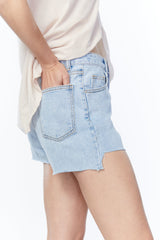 JEAN SHORT WITH FRAYED HEM